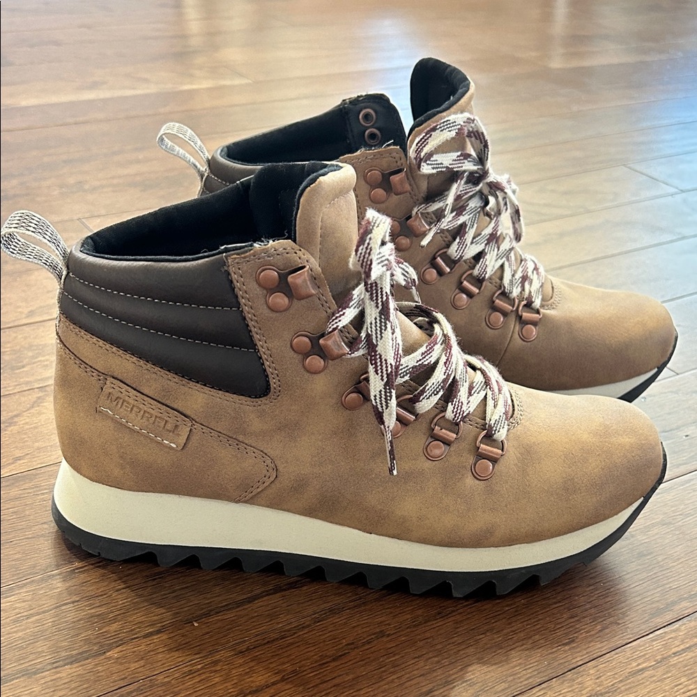 Merrell Tan Suede hiking boots size 8